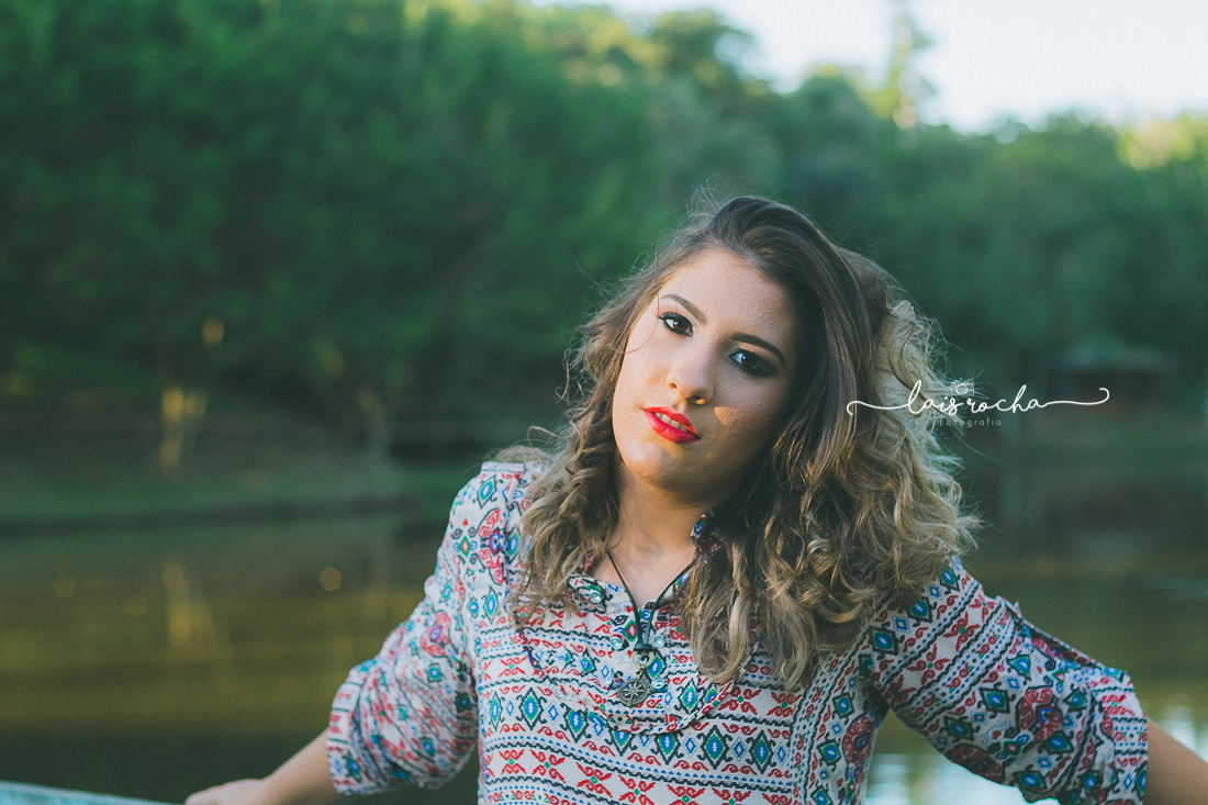 Ensaio feminino - livros - ar livre - teen