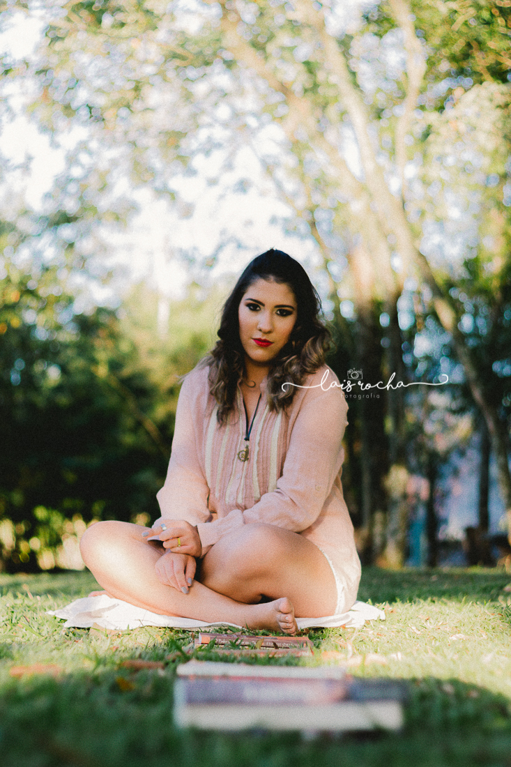 Ensaio feminino - livros - ar livre - teen