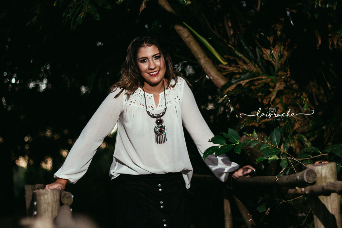 Ensaio feminino - livros - ar livre - teen