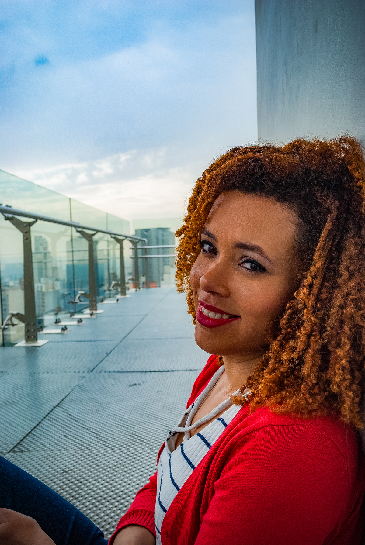 Close de baixo da marquise no Mirante do Sesc.