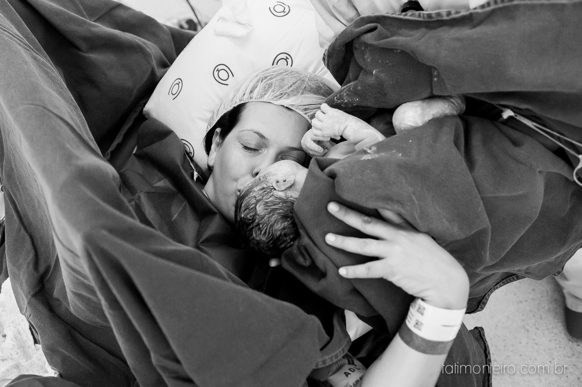 fotografia de parto, nascimento martina, fotografia nascimento, fotografa parto, parto no albert einstein, mae e pai nascimento da martina, mãe e pai parto da martina no albert einstein