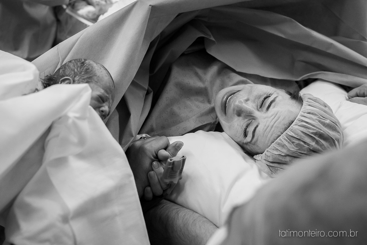 fotografia de parto, nascimento helena e miguel, fotografia nascimento, fotografa parto, parto na maternidade albert einstein, foto de parto, fotos de parto, fotografa de parto sp
