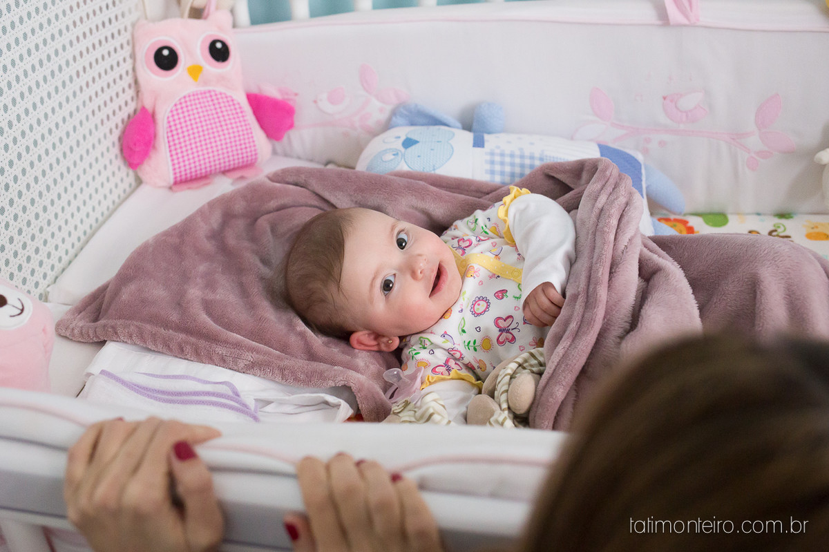 ensaio de familia lifestyle, ensaio de familia em casa, fotos de familia, fotografa de familia sp, fotografo de familia sp, fotografa de bebe sp, bebe acordando