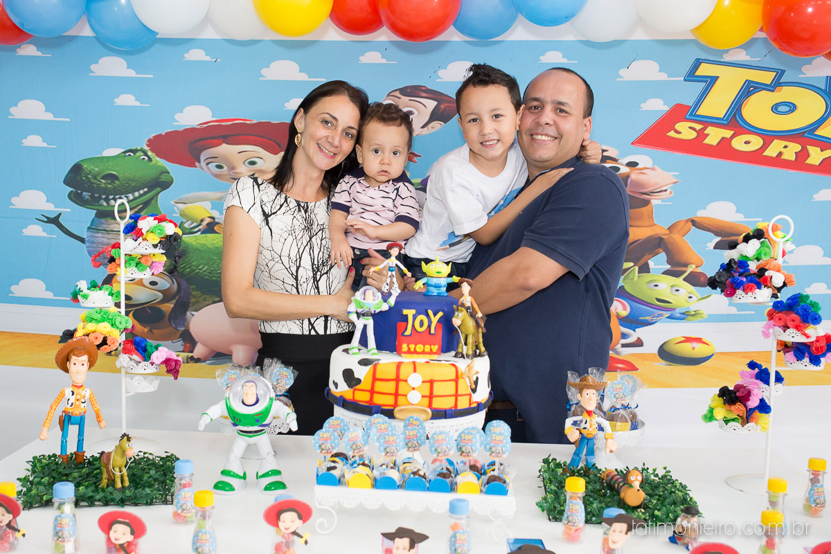 aniello, aniversario bebe, aniversario criança, aniversario infantil, aniversario infantil sp, aniversario infantil tema toy story, aniversario menino, aniversario seis anos, buffet clube da folia, buffet zona leste, decoração anivers