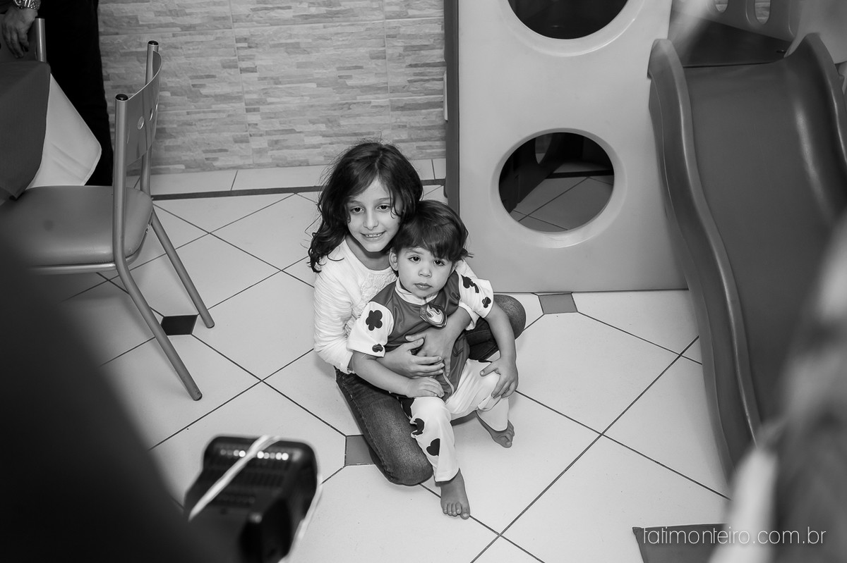 fotografa aniversario infantil sp, fotografa de familia sp,  fotos aniversario lorenzo 2 anos, festa tema patrulha canina, primos brincando