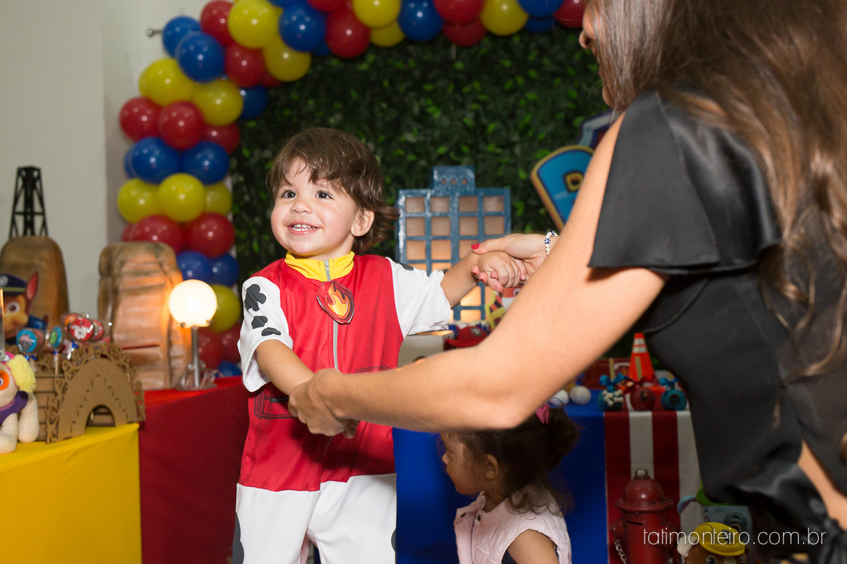 fotografa aniversario infantil sp, fotografa de familia sp,  fotos aniversario lorenzo 2 anos, festa tema patrulha canina, aniversariante feliz