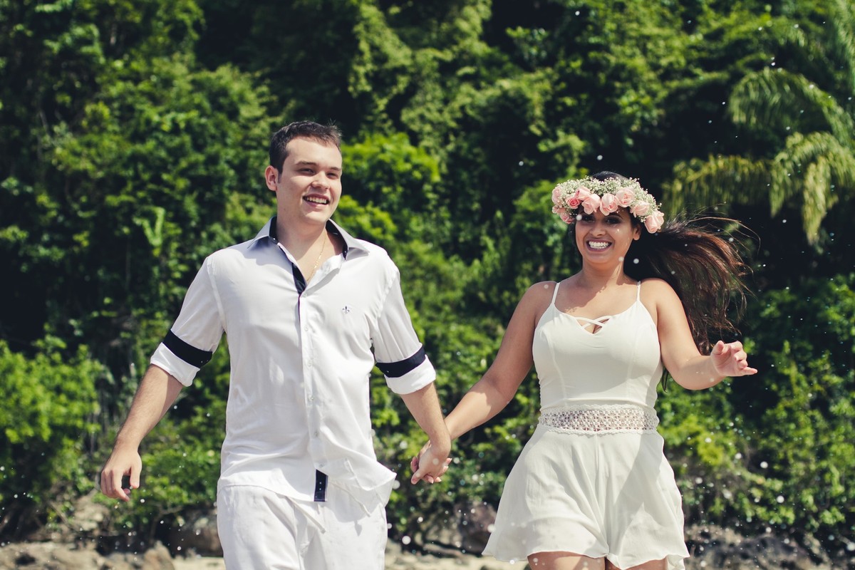 Praia do Iporanga - Guarujá/SP
#madrinhadecasamento #prewedding #noivinha #miniwedding #fotografiadecasamento #casamentodedia #noivasdobrasil #casamentocivil #casamento #noiva #wedding #noivas #noivas2018 #casamentos #casamento2018 #casamentonocampo