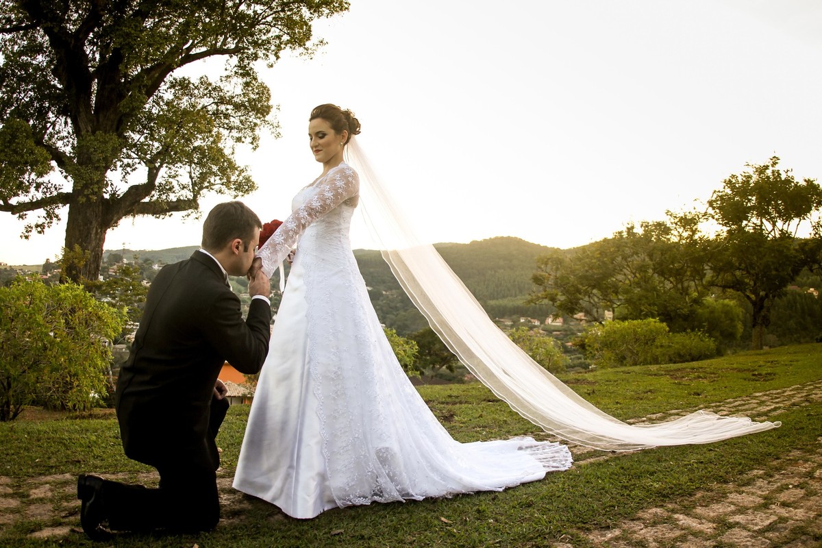 Street Wedding - Condomínio Capela Do Barreiro - Itatiba/SP
#madrinhadecasamento #prewedding #noivinha #miniwedding #fotografiadecasamento #casamentodedia #noivasdobrasil #casamentocivil #casamento #noiva #wedding #noivas #noivas2018 #casamentos #casar