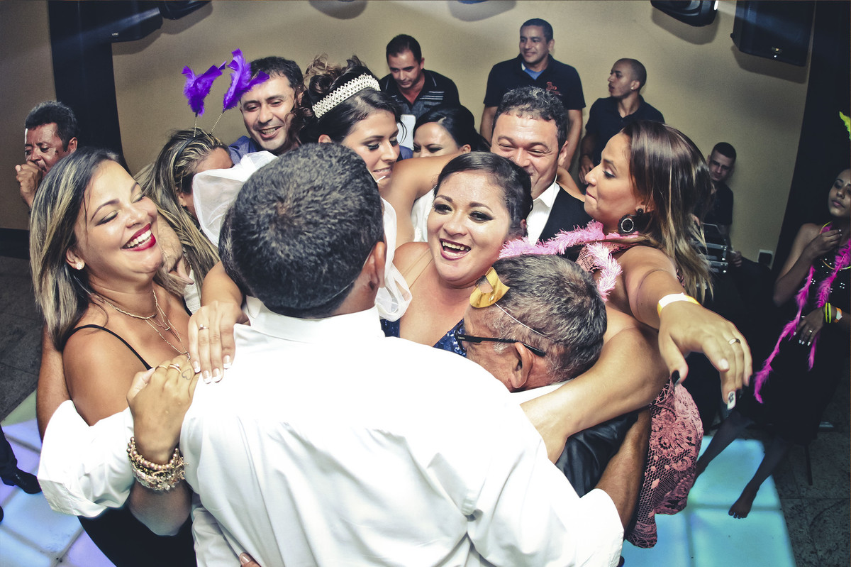 Festa - São Vicente - SP
#madrinhadecasamento #prewedding #noivinha #miniwedding #fotografiadecasamento #casamentodedia #noivasdobrasil #casamentocivil #casamento #noiva #wedding #noivas #noivas2018 #casamentos #casamento2018 #casamentonocampo #bride