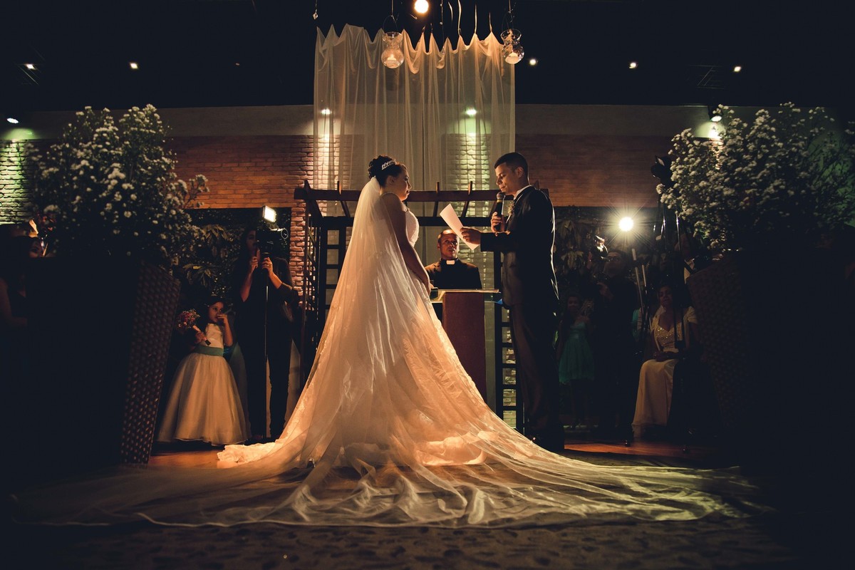 Noivos - Atmosphera - Guarujá/SP
#prewedding #noivinha #miniwedding #fotografiadecasamento #casamentodedia #noivasdobrasil #casamentocivil #casamento #noiva #wedding #noivas #noivas2018 #casamentos #casamento2018 #casamentonocampo #bride #casamentodoano