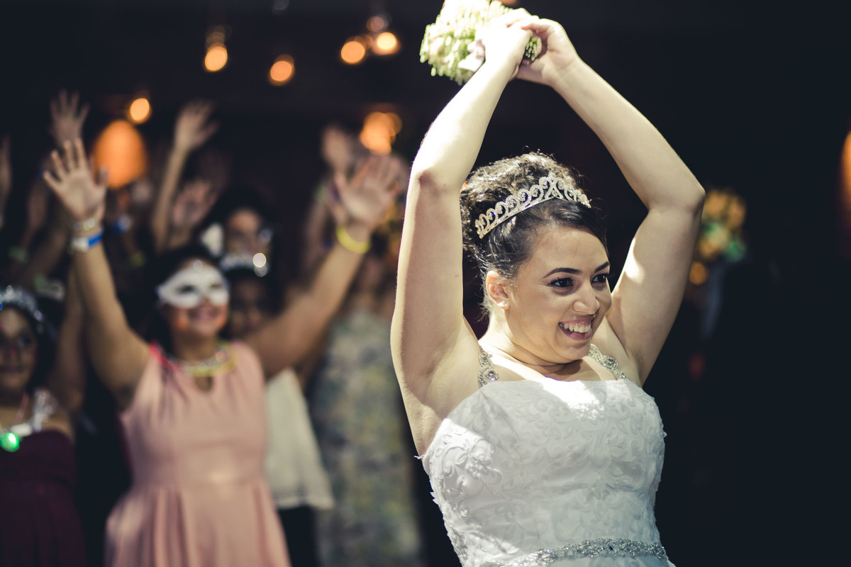 Festa - Atmosphera - Guarujá/SP.
#prewedding #noivinha #miniwedding #fotografiadecasamento #casamentodedia #noivasdobrasil #casamentocivil #casamento #noiva #wedding #noivas #noivas2018 #casamentos #casamento2018 #casamentonocampo #bride #casamentodoano