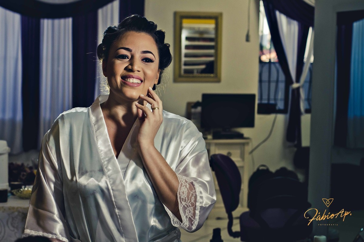 Dia da Noiva - Chiquetosas - Atelier de beleza - Guarujá/SP..
#prewedding #noivinha #miniwedding #fotografiadecasamento #casamentodedia #noivasdobrasil #casamentocivil #casamento #noiva #wedding #noivas #noivas2018 #casamentos #casamento2018 #casamento19