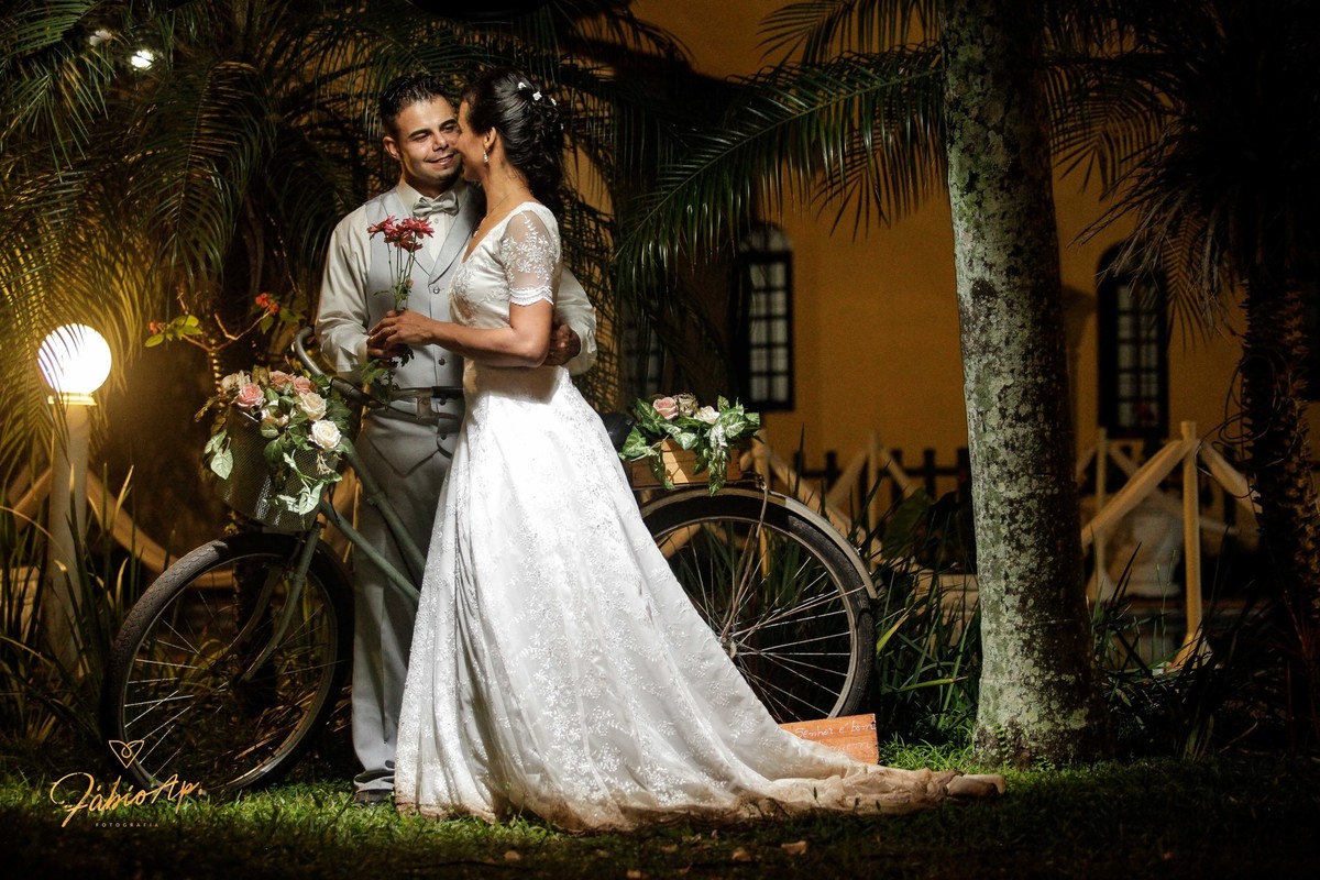 Noivos - Jardim das Orquídeas - Espaço para eventos - Praia Grande/SP
#prewedding #noivinha #miniwedding #fotografiadecasamento #casamentodedia #noivasdobrasil #casamentocivil #casamento #noiva #wedding #noivas #noivas2018 #casamentos #casamento2018 #2019