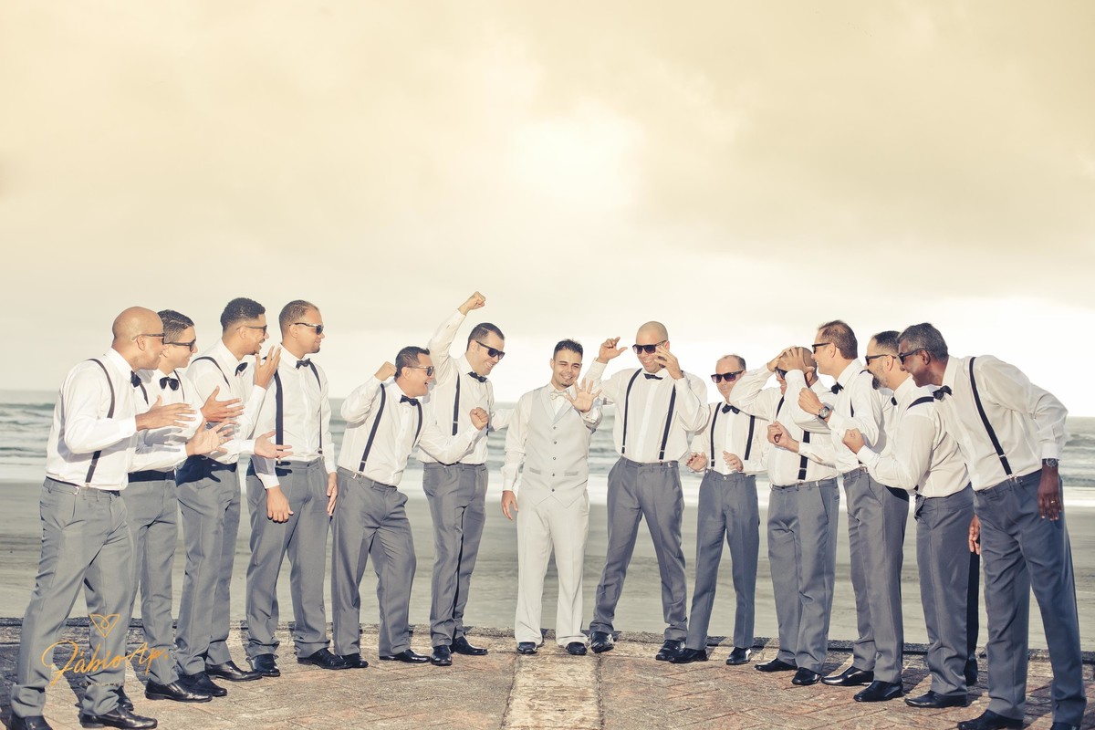 Padrinhos - Jardim das Orquídeas - Espaço para eventos - Praia Grande/SP
#prewedding #noivinha #miniwedding #fotografiadecasamento #casamentodedia #noivasdobrasil #casamentocivil #casamento #noiva #wedding #noivas #noivas2018 #casamentos #casamento2018