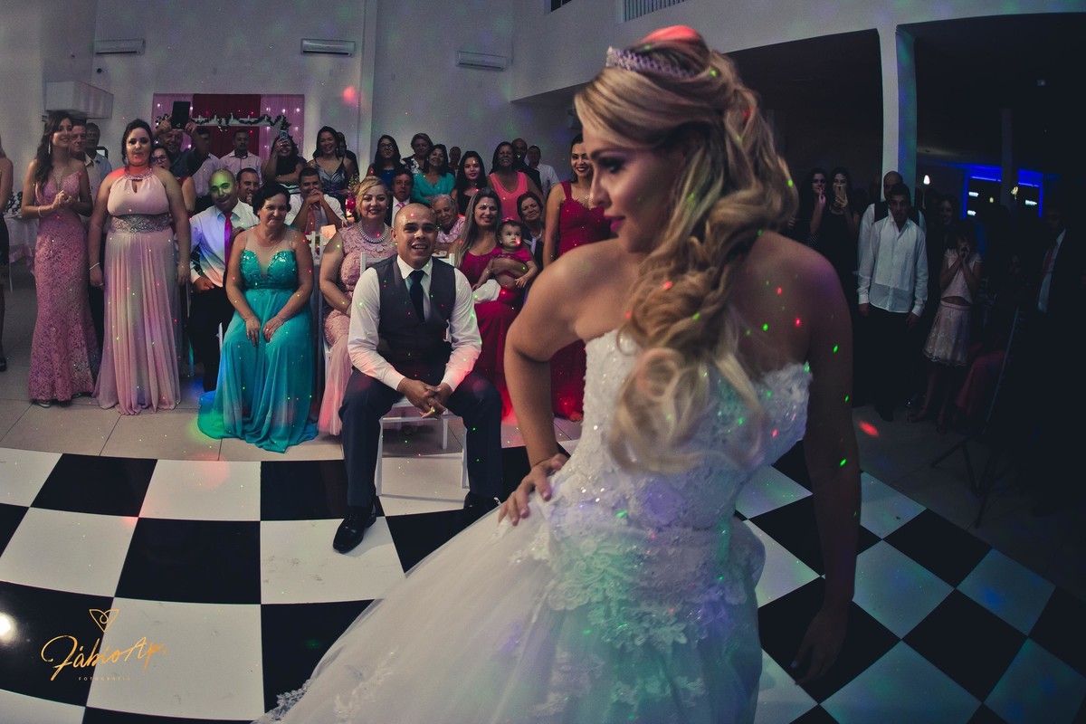 Festa - Salão de Festas Celebrar - São Vicente/SP
#prewedding #noivinha #miniwedding #fotografiadecasamento #casamentodedia #noivasdobrasil #casamentocivil #casamento #noiva #wedding #noivas #noivas2018 #casamentos #casamento2018 #casamentonocampo #bride 