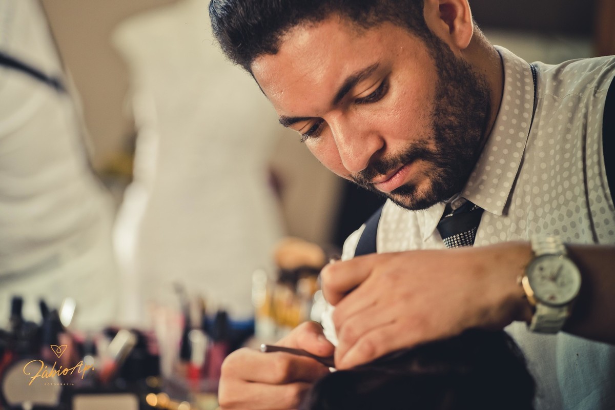 Dia da Noiva - Yan Rodrigues Make 'N Hair - Santos/SP
#prewedding #noivinha #miniwedding #fotografiadecasamento #casamentodedia #noivasdobrasil #casamentocivil #casamento #noiva #wedding #noivas #noivas2018 #casamentos #casamento2018 #casamentonocampo