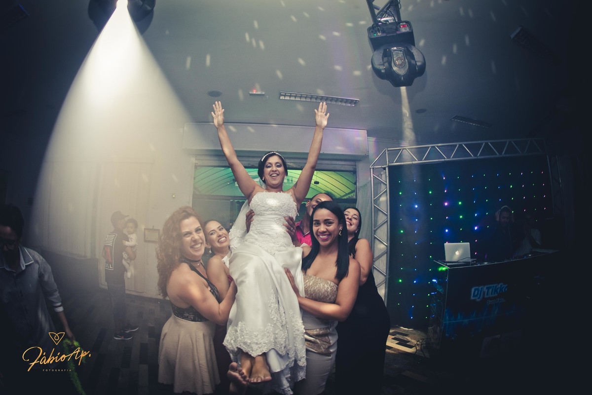 Festa - Praia Grande/SP
#prewedding #noivinha #miniwedding #fotografiadecasamento #casamentodedia #noivasdobrasil #casamentocivil #casamento #noiva #wedding #noivas #noivas2018 #casamentos #casamento2018 #casamentonocampo #bride #casamentodoano #vestidode