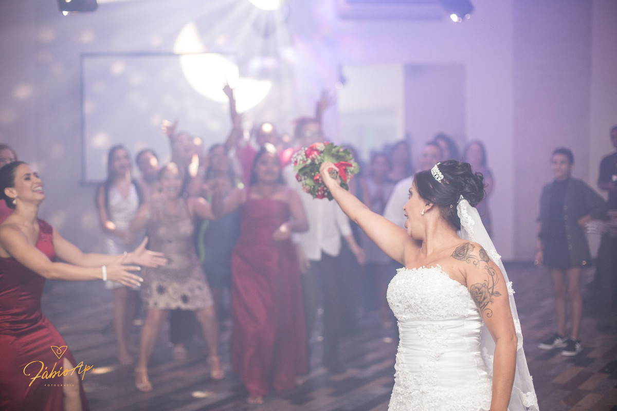 Festa - Praia Grande/SP
#prewedding #noivinha #miniwedding #fotografiadecasamento #casamentodedia #noivasdobrasil #casamentocivil #casamento #noiva #wedding #noivas #noivas2018 #casamentos #casamento2018 #casamentonocampo #bride #casamentodoano #vestidode