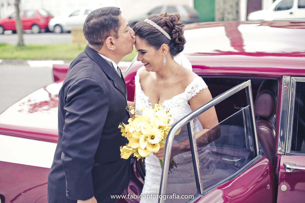 Pai e Filha - Cerimônia - Salão de Festas Celebrar - São Vicente/SP
#prewedding #noivinha #miniwedding #fotografiadecasamento #casamentodedia #noivasdobrasil #casamentocivil #casamento #noiva #wedding #noivas #noivas2018 #casamentos #casamento2018 #casar