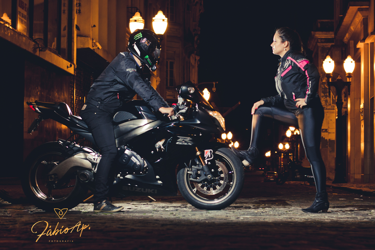 Acelerando - Bolsa do Café - Santos/SP
#prewedding #noivinha #miniwedding #fotografiadecasamento #casamentodedia #noivasdobrasil #casamentocivil #casamento #noiva #wedding #noivas #noivas2018 #casamentos #casamento2018 #casamentonocampo #bride #casar