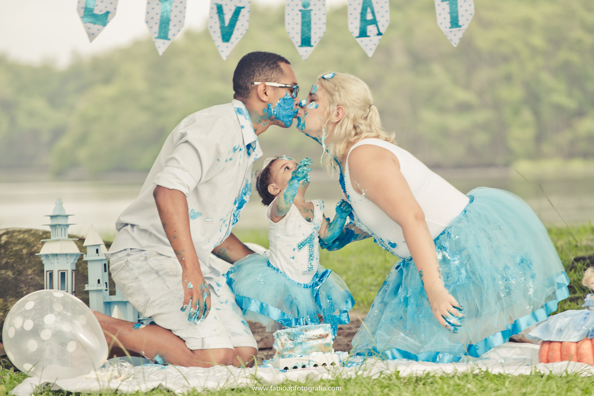 Amor em família - Smash the Cake - Portinho de Praia Grande -SP
#festademenino #festademenina #festainfantil #aniversario #infantil #maedemenina #aniversarioinfantil #kids #festa #modainfantil #aniversário #festas #maedemenino #aniversarios #smashthecake