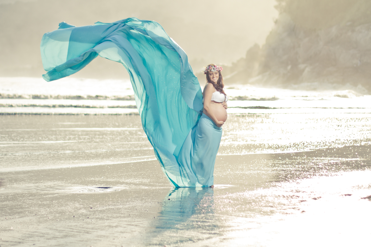 Sentimento de liberdade - Ensaio Gestante - Condomínio Iporanga - Praia das Conchas - Guarujá/SP