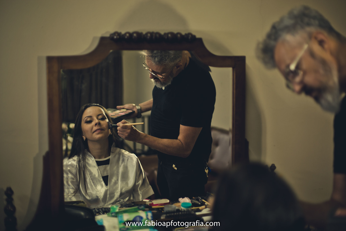 Maquiagem - Casamento - Humorista Programa Pânico - Rogério Morgado e Natanna - São Paulo -SP
#casamentorogeriomorgado #madrinhadecasamento #prewedding #noivinha #miniwedding #fotografiadecasamento #casamentodedia #noivasdobrasil #casamentocivil #casament