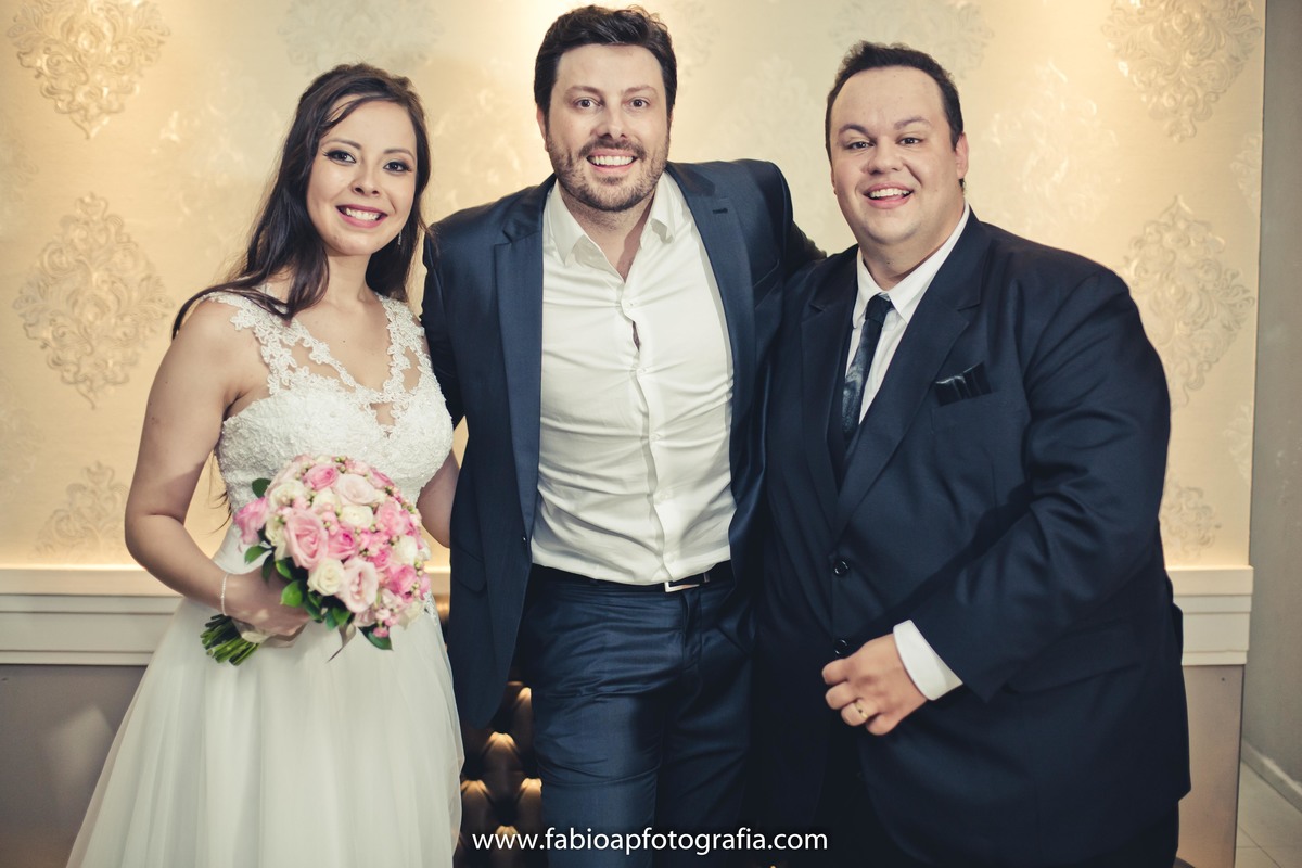 Convidado Danilo Gentilli - Casamento - Humorista Programa Pânico - Rogério Morgado e Natanna - São Paulo -SP
#casamentorogeriomorgado #madrinhadecasamento #prewedding #noivinha #miniwedding #fotografiadecasamento #casamentodedia #noivasdobrasil #2019