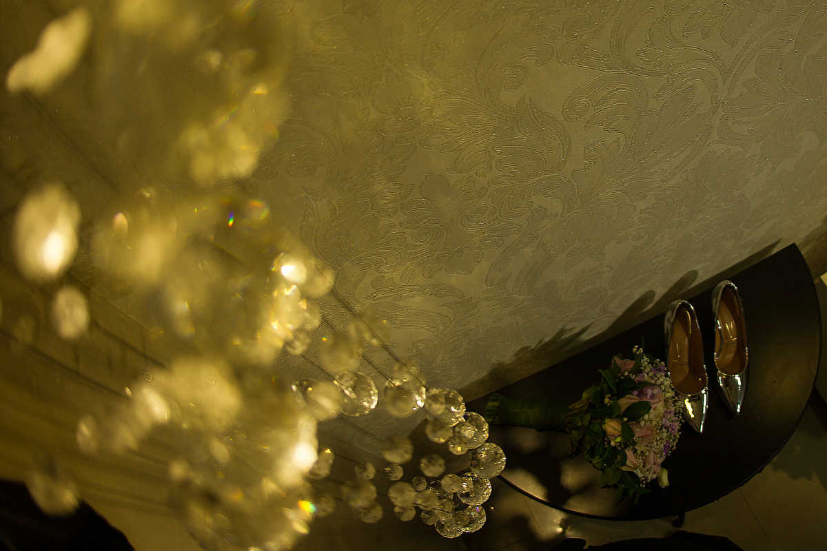 Sapatinho da Noiva - Dia da Noiva - Buffet Golden Festa Mágica - Guilhermina - Praia Grande/SP.
#madrinhadecasamento #prewedding #noivinha #miniwedding #fotografiadecasamento #casamentodedia #noivasdobrasil #AlbertiBernard #casamento #noiva #wedding 