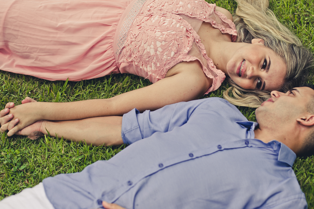 Fotografo de Casamento - Noivos - De mão dadas - Ensaio Pré Casamento - Condomínio Iporanga - Praia das Conchas - Guarujá/SP
#AlbertiBernard #prewedding #noivinha #miniwedding #fotografiadecasamento #casamentodedia #noivasdobrasil #AlbertiBernard