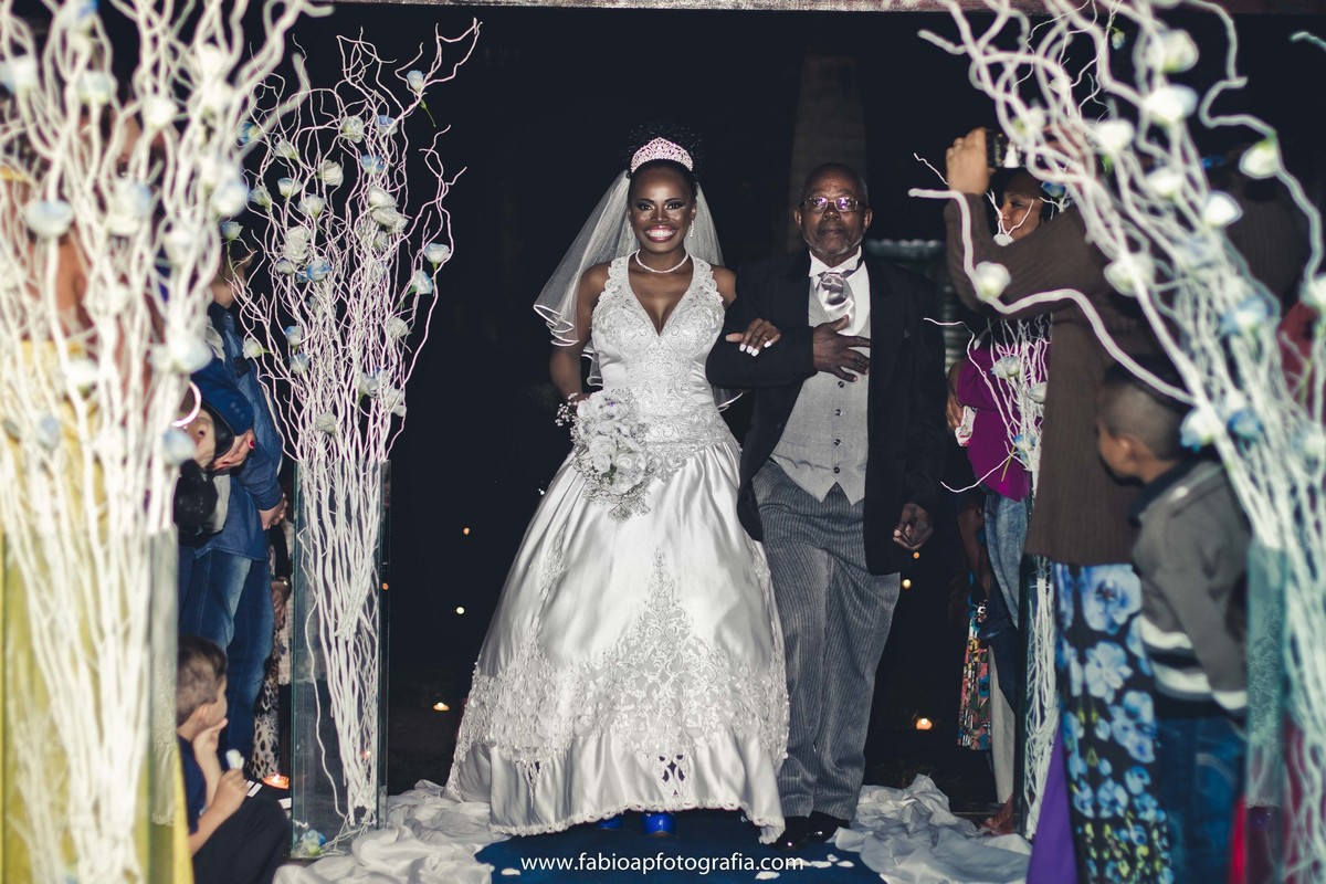 Cerimônia - Praia Grande/SP
#madrinhadecasamento #prewedding #noivinha #miniwedding #fotografiadecasamento #casamentodedia #noivasdobrasil #casamentocivil #casamento #noiva #wedding #noivas #noivas2018 #casamentos #casamento2018 #casamentonocampo #bride