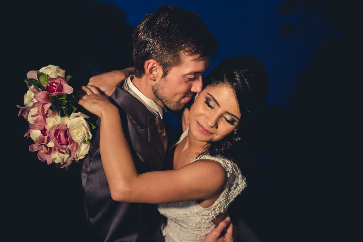 Noivos - Festa - Mansão da Ilha - Santos/SP
#madrinhadecasamento #prewedding #noivinha #miniwedding #fotografiadecasamento #casamentodedia #noivasdobrasil #casamentocivil #casamento #noiva #wedding #noivas #noivas2018 #casamentos #casamento2018 #casamento