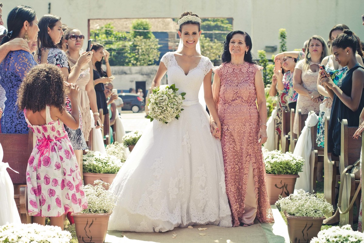 Mãe e Filha - Chácara Hortas Comunitárias - Santos/SP
#madrinhadecasamento #prewedding #noivinha #miniwedding #fotografiadecasamento #casamentodedia #noivasdobrasil #casamentocivil #casamento #noiva #wedding #noivas #noivas2018 #casamentos #casamento2018 