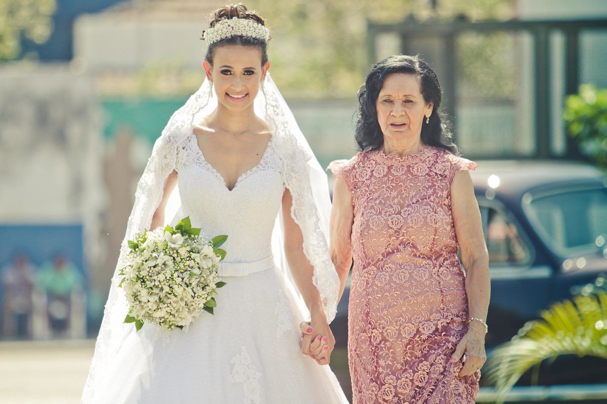 Mãe e Filha - Chácara Hortas Comunitárias - Santos/SP
#madrinhadecasamento #prewedding #noivinha #miniwedding #fotografiadecasamento #casamentodedia #noivasdobrasil #casamentocivil #casamento #noiva #wedding #noivas #noivas2018 #casamentos #casamento2018 