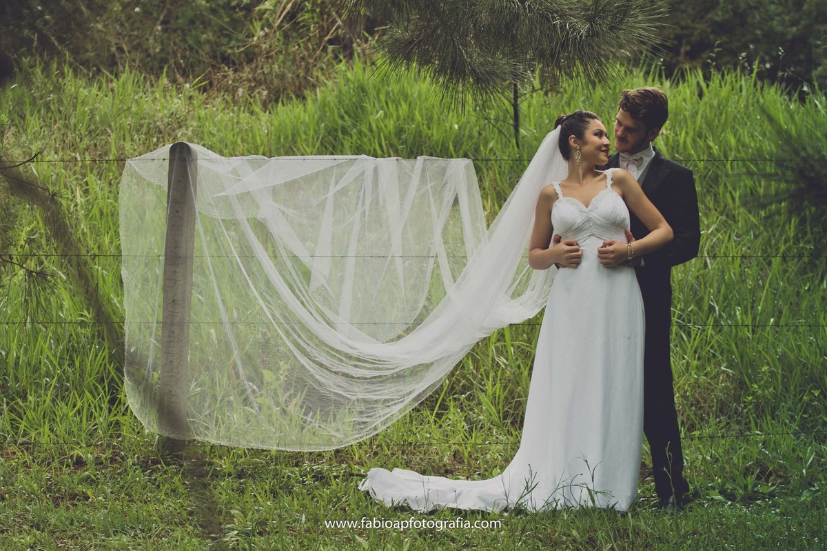 Street Wedding - Curitiba/SP
#madrinhadecasamento #prewedding #noivinha #miniwedding #fotografiadecasamento #casamentodedia #noivasdobrasil #casamentocivil #casamento #noiva #wedding #noivas #noivas2018 #casamentos #casamento2018 #casamentonocampo #bride 