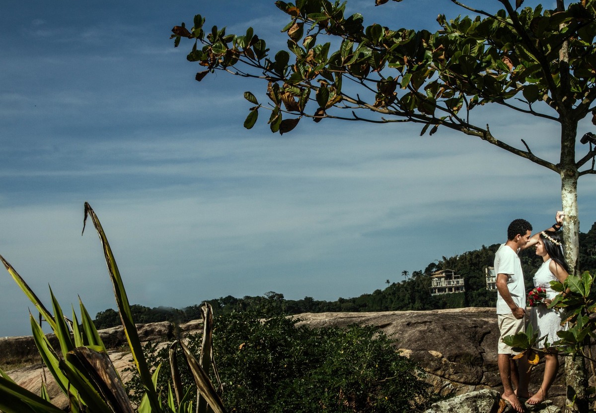 Praia do Iporanga - Guarujá/SP
#madrinhadecasamento #prewedding #noivinha #miniwedding #fotografiadecasamento #casamentodedia #noivasdobrasil #casamentocivil #casamento #noiva #wedding #noivas #noivas2018 #casamentos #casamento2018 #casamentonocampo