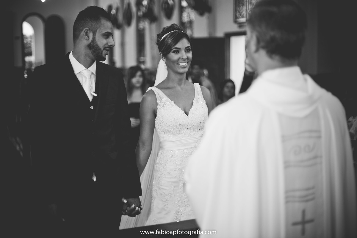 Cerimônia - Paróquia Nossa Senhora Fátima - Guarujá/SP
#madrinhadecasamento #prewedding #noivinha #miniwedding #fotografiadecasamento #casamentodedia #noivasdobrasil #casamentocivil #casamento #noiva #wedding #noivas #noivas2018 #casamentos #casamento2018