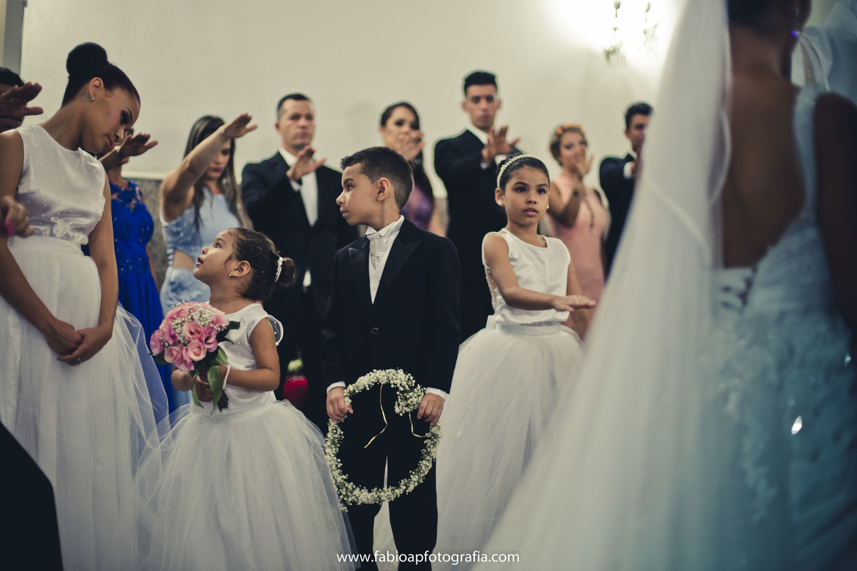 Cerimônia - Paróquia Nossa Senhora Fátima - Guarujá/SP
#madrinhadecasamento #prewedding #noivinha #miniwedding #fotografiadecasamento #casamentodedia #noivasdobrasil #casamentocivil #casamento #noiva #wedding #noivas #noivas2018 #casamentos #casamento2018