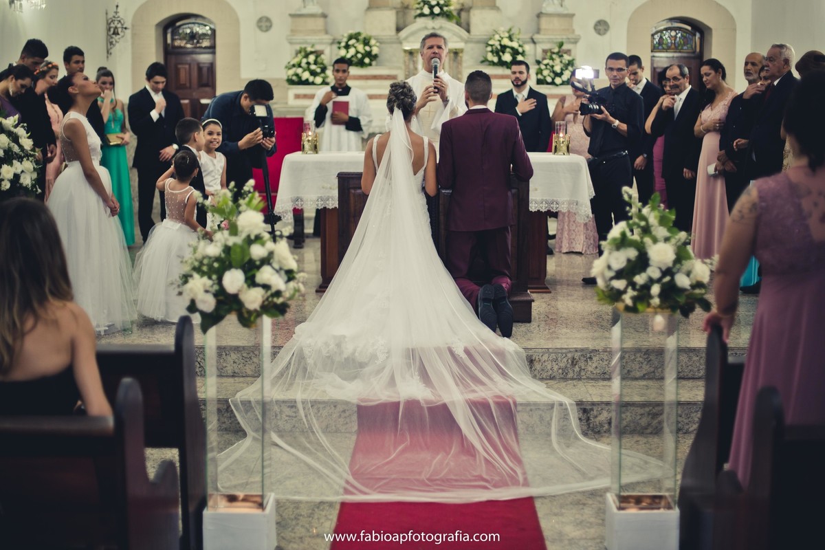 Cerimônia - Paróquia Nossa Senhora Fátima - Guarujá/SP
#madrinhadecasamento #prewedding #noivinha #miniwedding #fotografiadecasamento #casamentodedia #noivasdobrasil #casamentocivil #casamento #noiva #wedding #noivas #noivas2018 #casamentos #casamento2018