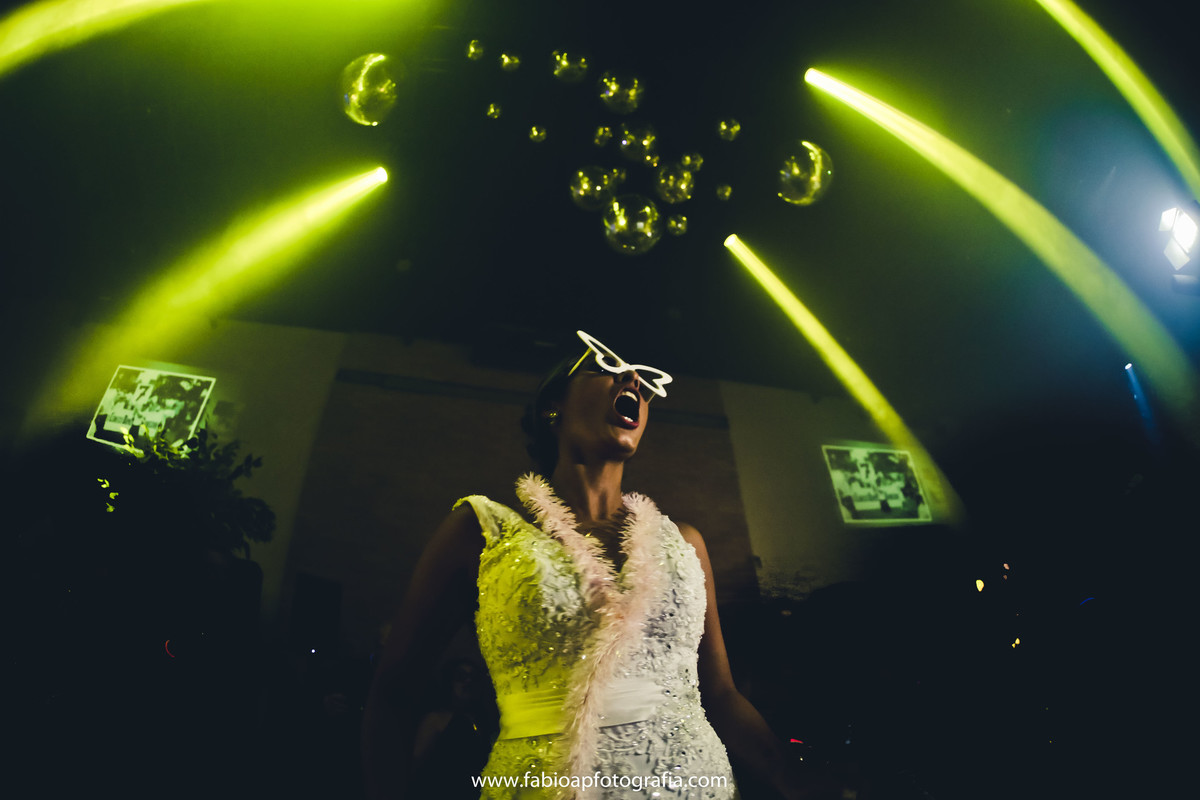 Dançando - Festa - Buffet Atmosfera - Guarujá/SP
#madrinhadecasamento #prewedding #noivinha #miniwedding #fotografiadecasamento #casamentodedia #noivasdobrasil #casamentocivil #casamento #noiva #wedding #noivas #noivas2018 #casamentos #casamento2018 #2019