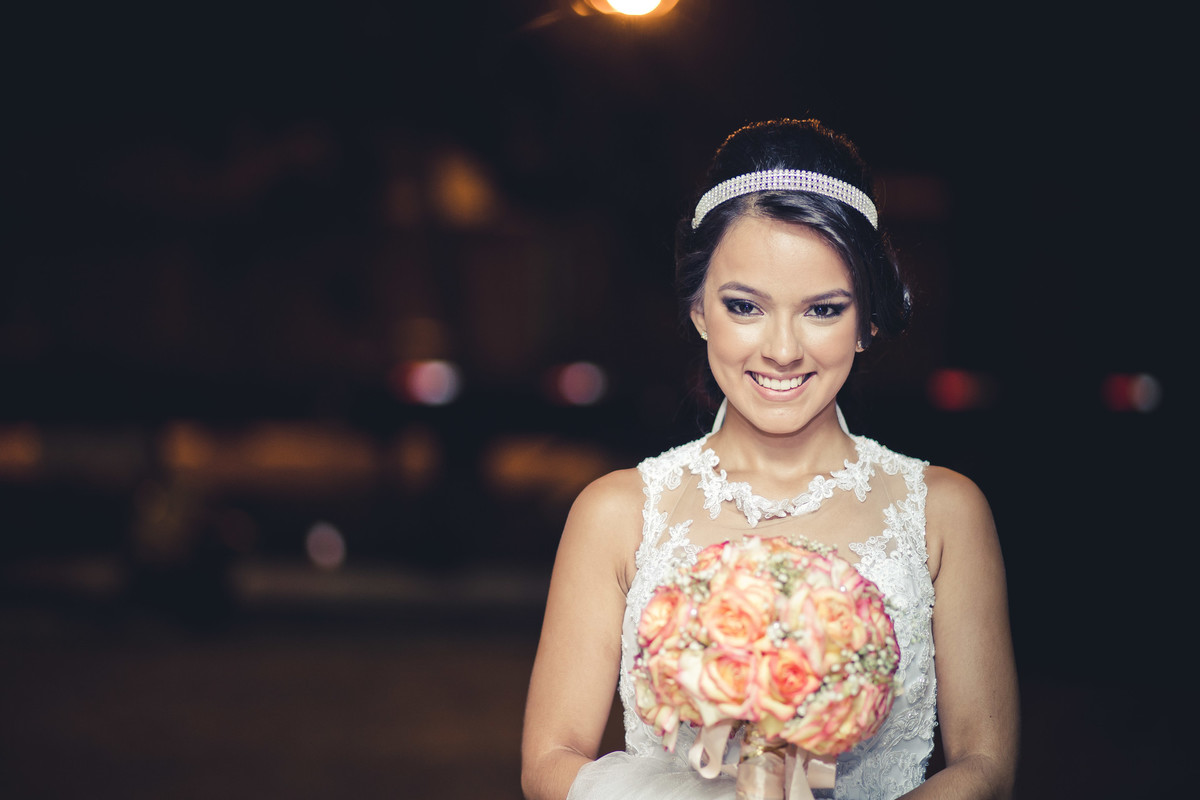 Noiva - Cerimônia - Guarujá/SP#madrinhadecasamento #prewedding #noivinha #miniwedding #fotografiadecasamento #casamentodedia #noivasdobrasil #casamentocivil #casamento #noiva #wedding #noivas #noivas2018 #casamentos #casamento2018 #casamentonocampo #bride