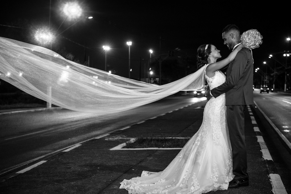 Amor - Festa - Guarujá/SP
#madrinhadecasamento #prewedding #noivinha #miniwedding #fotografiadecasamento #casamentodedia #noivasdobrasil #casamentocivil #casamento #noiva #wedding #noivas #noivas2018 #casamentos #casamento2018 #casamentonocampo #bride
