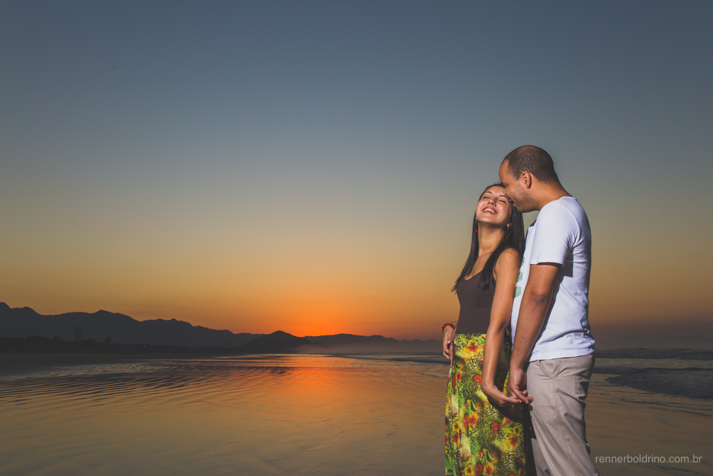 ensaio na praia bertioga prewedding noivos