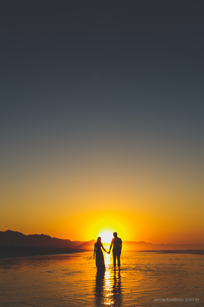 ensaio na praia bertioga prewedding noivos
