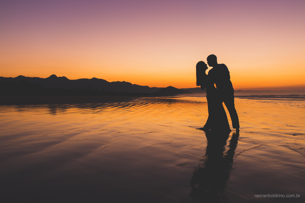 ensaio na praia bertioga prewedding noivos