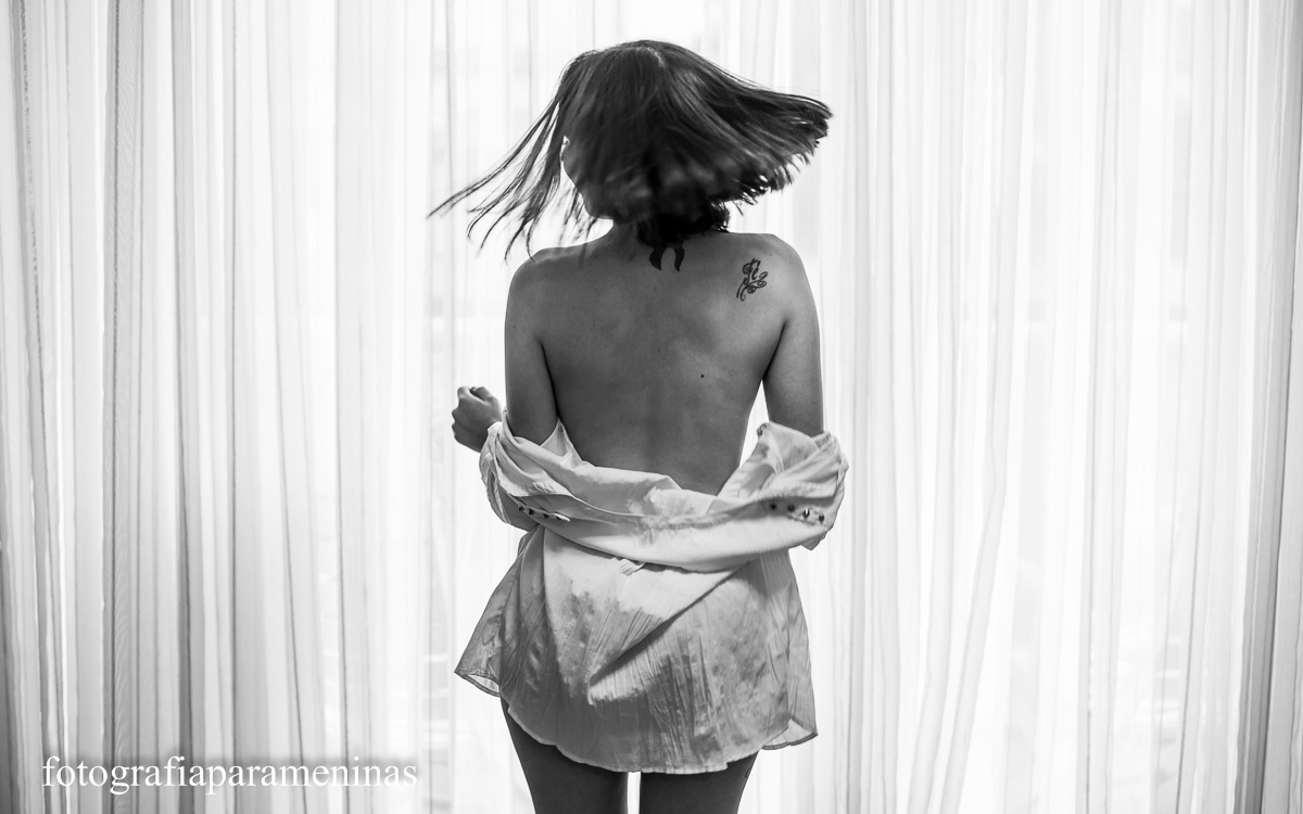 Fotografia para Meninas realizado um Ensaio Boudoir com muita leveza e sensualidade