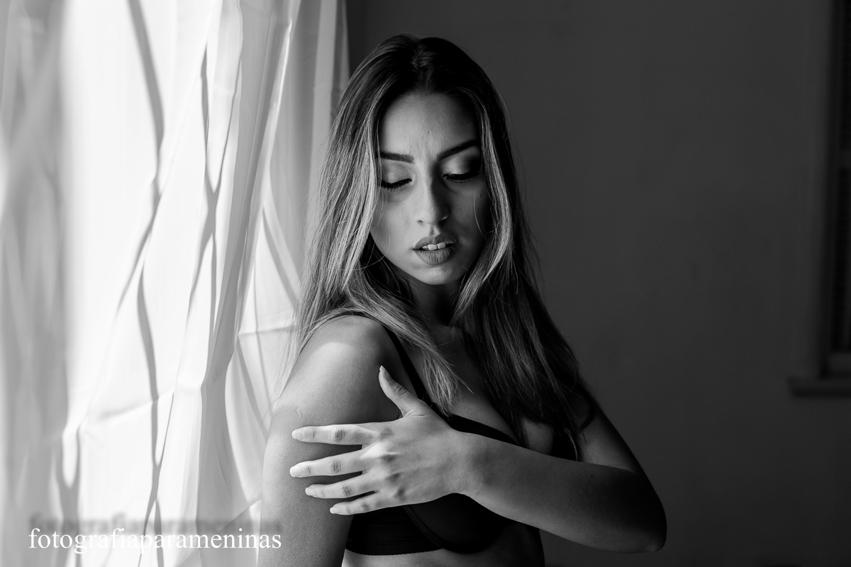 Ensaio Sensual com a Modelo Barbara realizado no Estudio da Granja