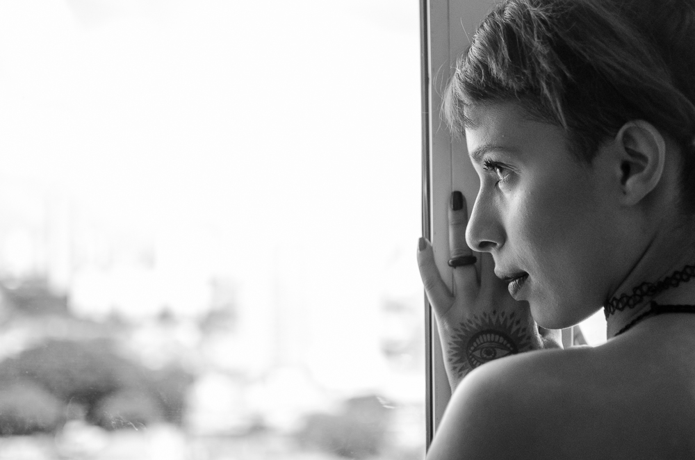 Na zona leste de São Paulo a Modelo Camila Amora posou para ensaio sensual para o Fotografia Para Meninas