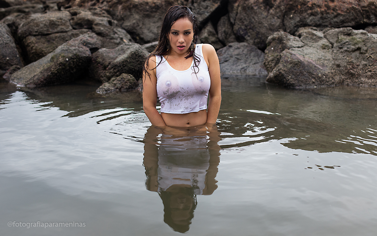 Ensaio sensual na Praia do Guaruja