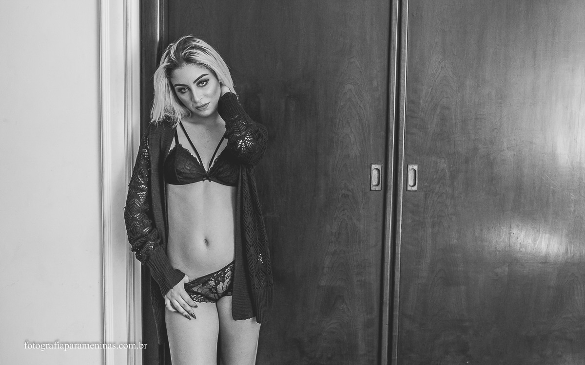 Fotografia Para Meninas realizando o Ensaio Sensual em São Paulo da modelo Gabriela